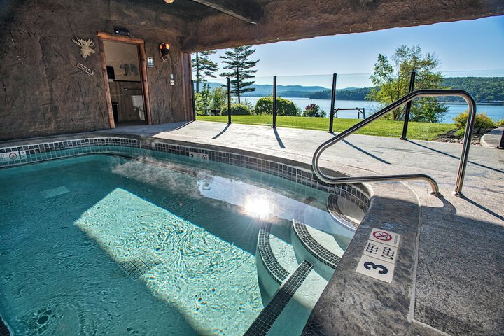 Lodges at Cresthaven
