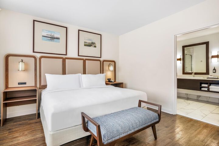 The Banyan Hotel Fort Myers Tapestry Collection by Hilton