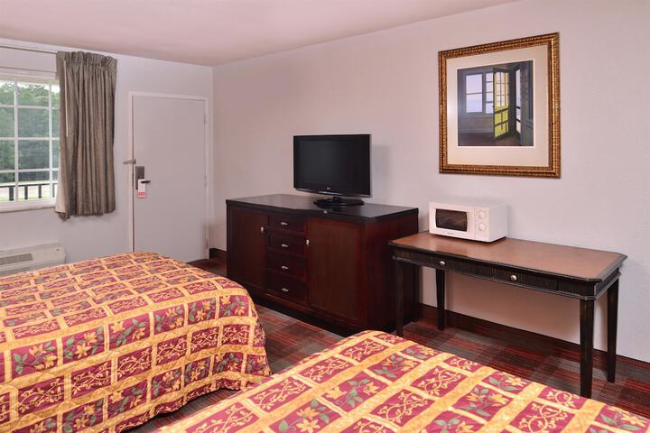 Room 6 of 23