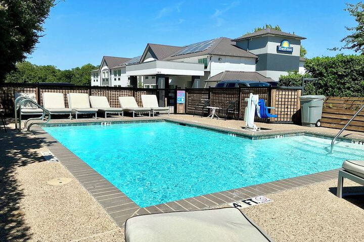 Pool 5 of 27