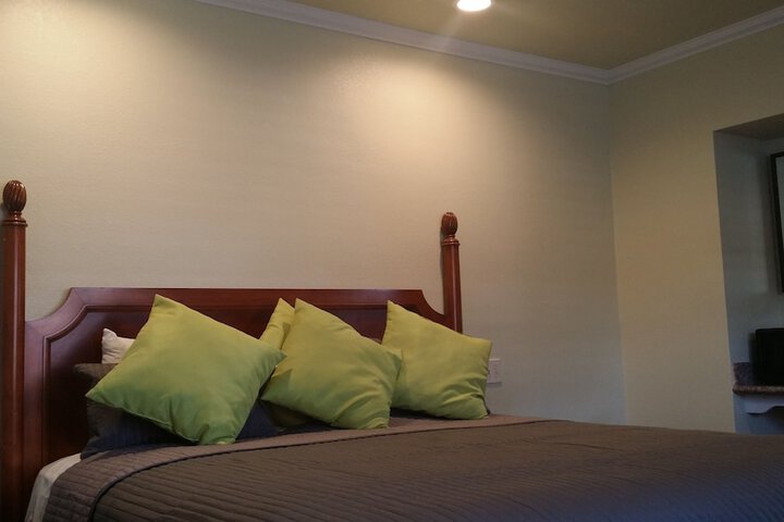 Room 3 of 13