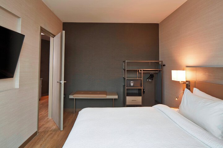 Room 9 of 55