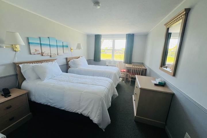 Room 9 of 19
