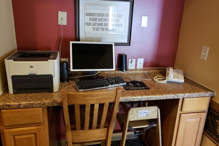 Business Center 10 of 12