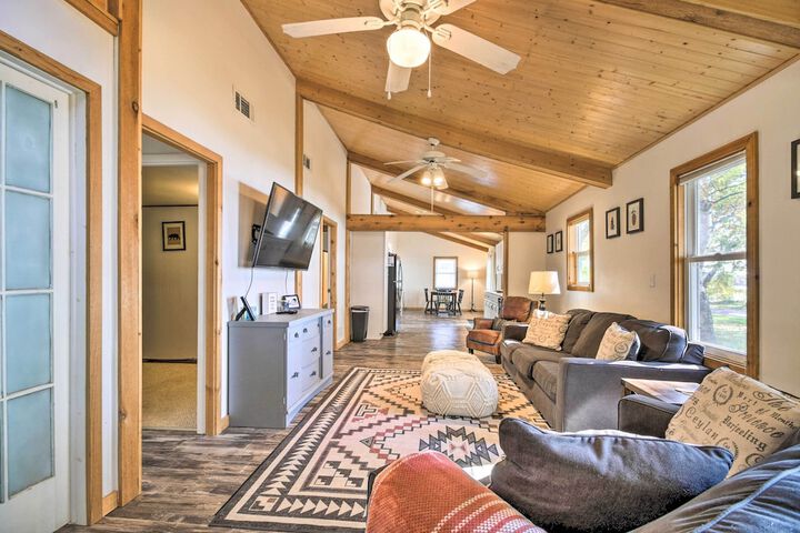 Waterfront Onamia Retreat w / Dock & Fire Pit!