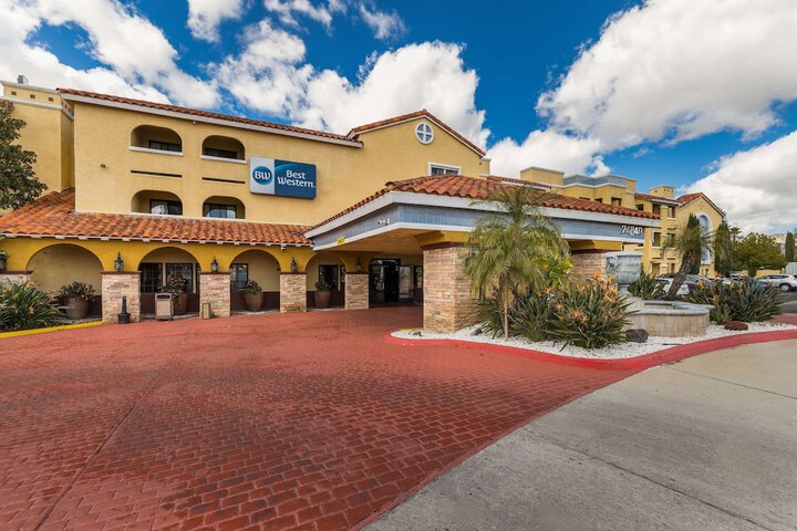 Best Western Moreno Hotel & Suites