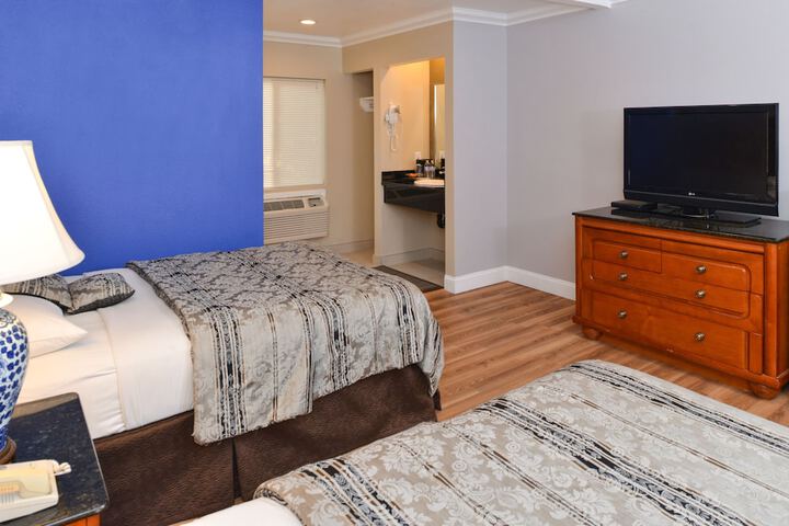 Room 7 of 15