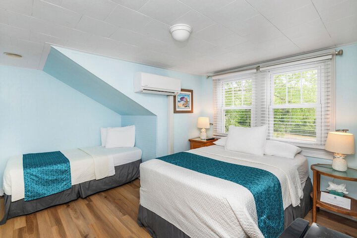 Island Guesthouse and Motel
