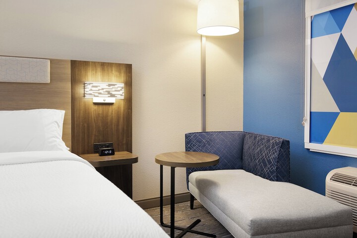 Holiday Inn Express & Suites Los Alamos Entrada Park by IHG