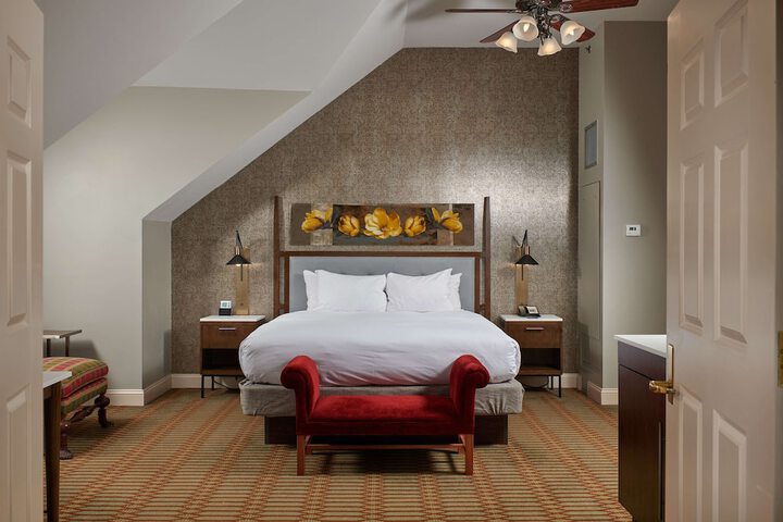 Room 38 of 57