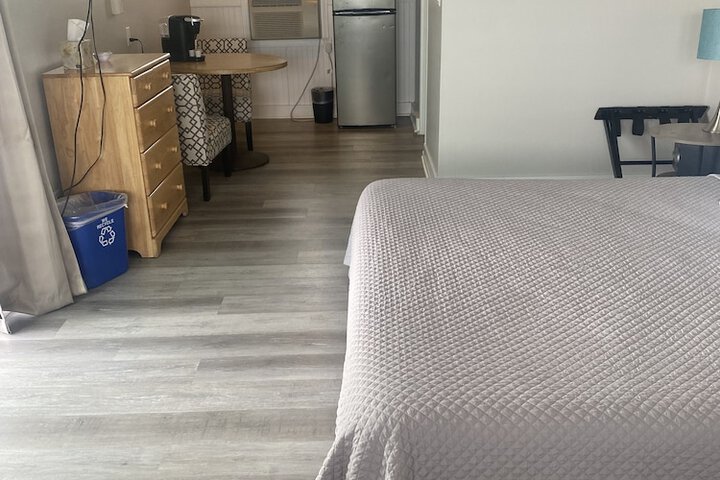 Room 54 of 71