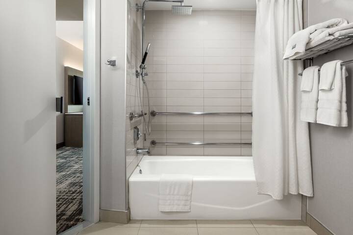 The Westin San Diego Bayview