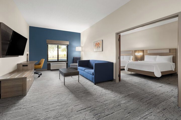 Room 18 of 50