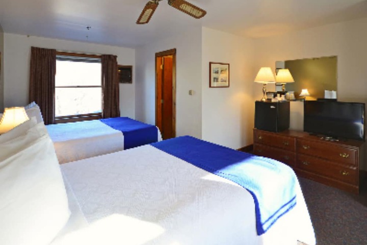 Room 28 of 55