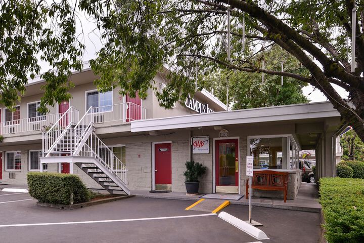 Hotel 2 of 35