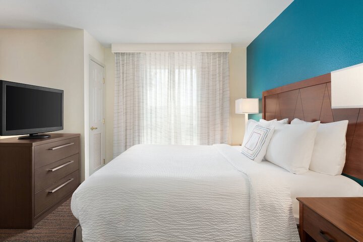 Room 16 of 32