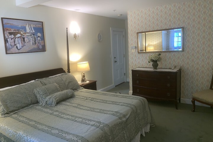 Room 71 of 125