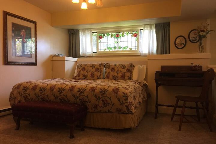 Room 25 of 63