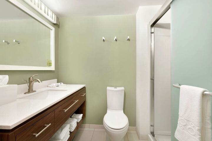 Room 14 of 32