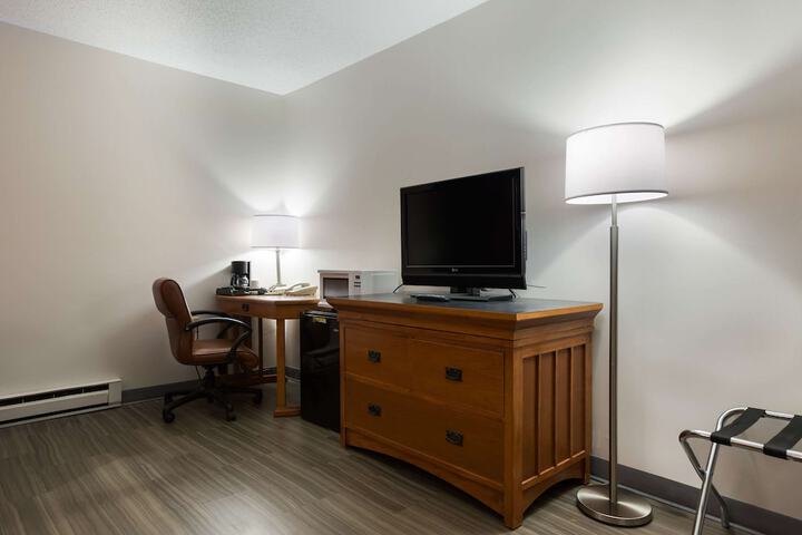 Room 18 of 38