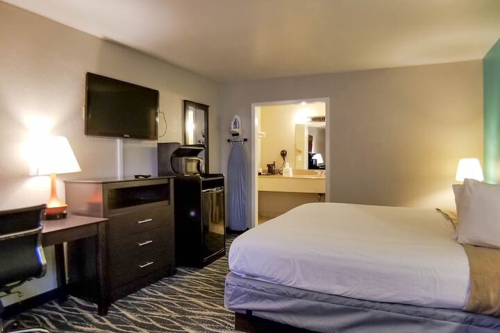 Room 38 of 60