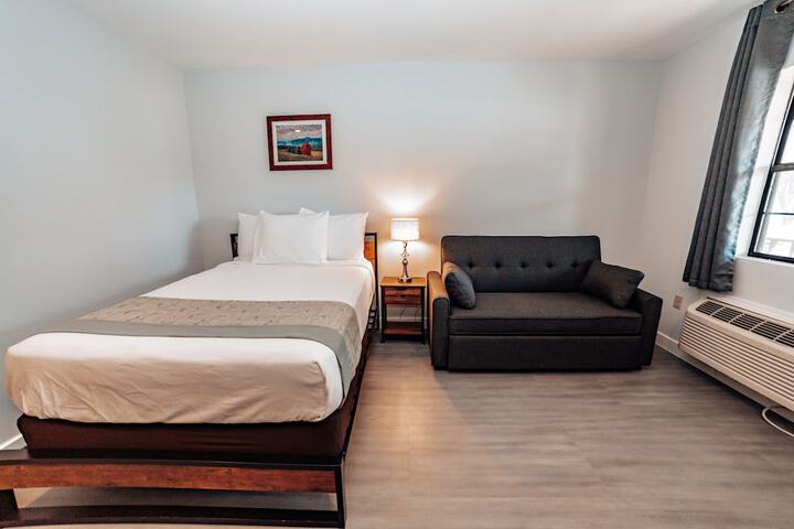 Room 44 of 52