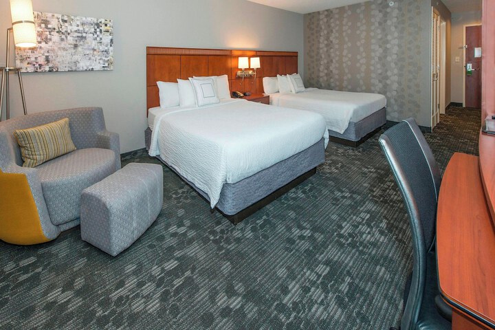 Room 18 of 33