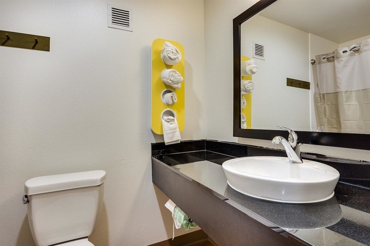 Motel 6 Tulsa OK