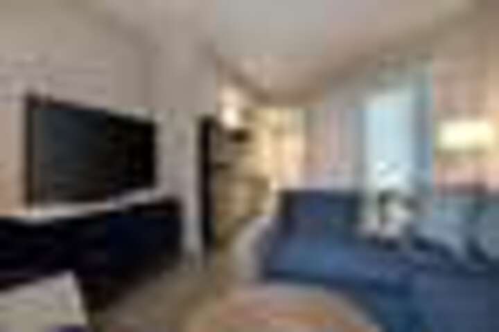 Room 76 of 152