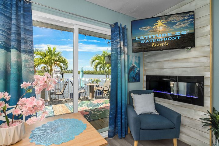 Latitude 26 Waterfront Boutique Resort - Bonita Springs