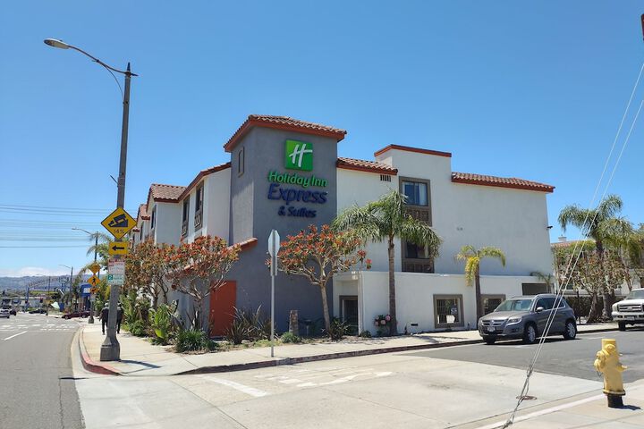 Hotel 6 of 77