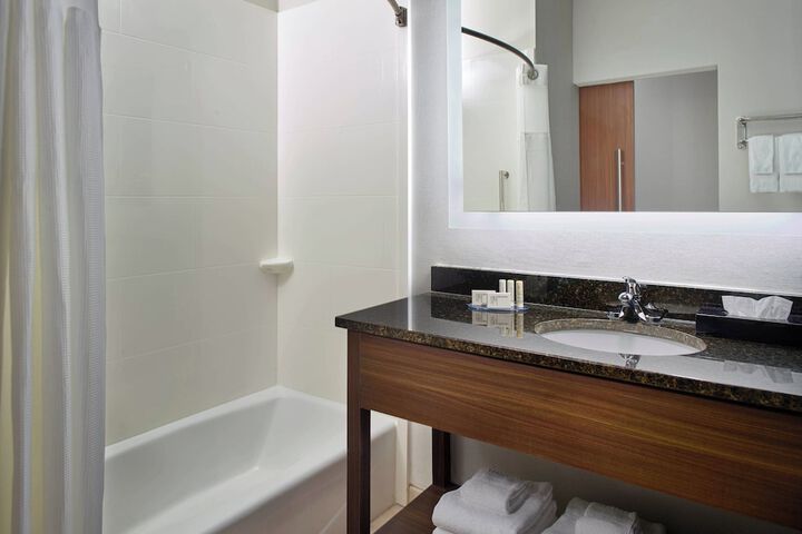 Fairfield Inn & Suites by Marriott Asheville Airport / Fletcher