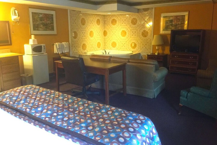 Room 23 of 31