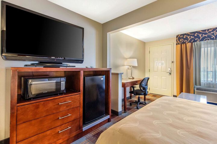 Room 8 of 29