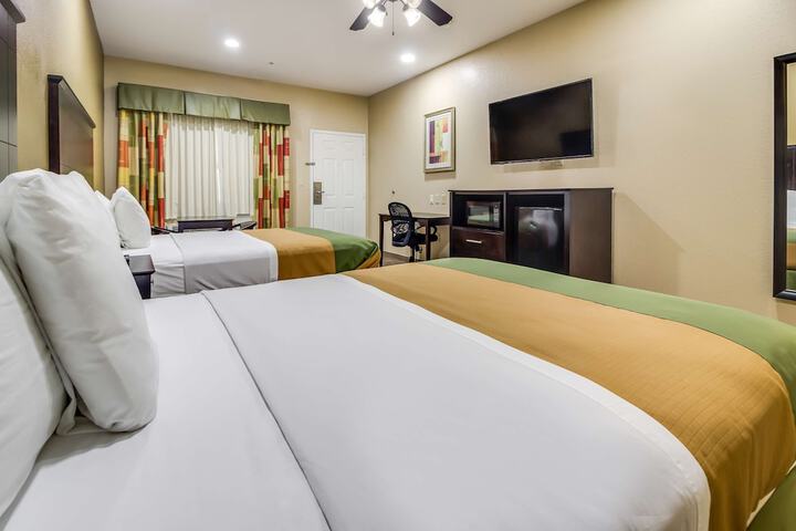 Room 8 of 30