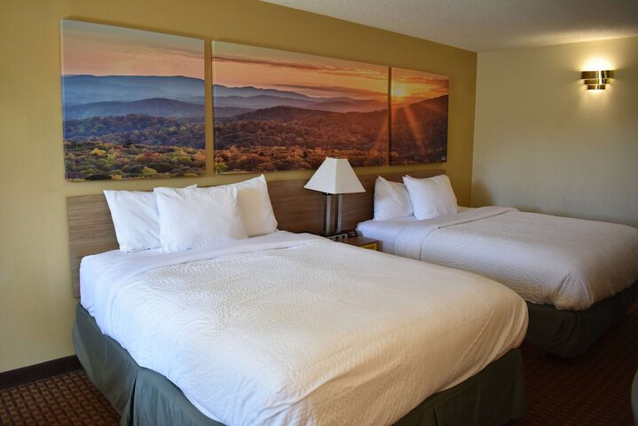 Room 12 of 23
