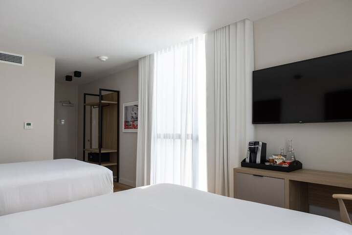 Room 60 of 92