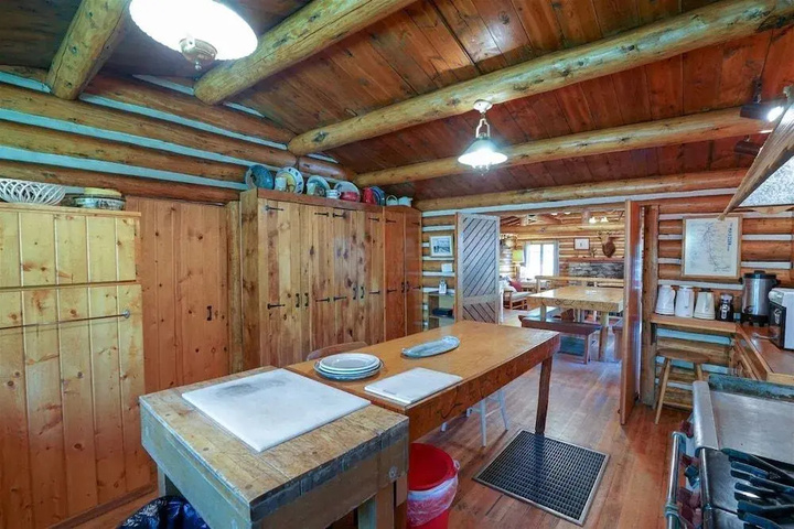 Ennis - T-lazy-b Ranch