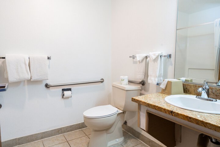 Room 15 of 18