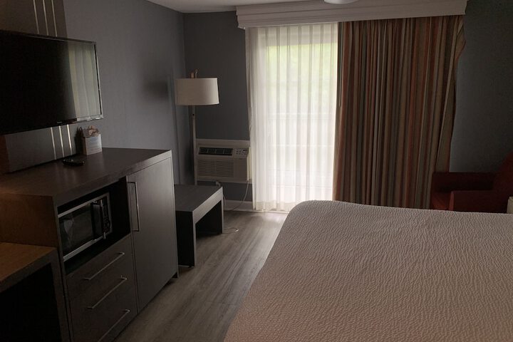 Super 8 by Wyndham Sturbridge