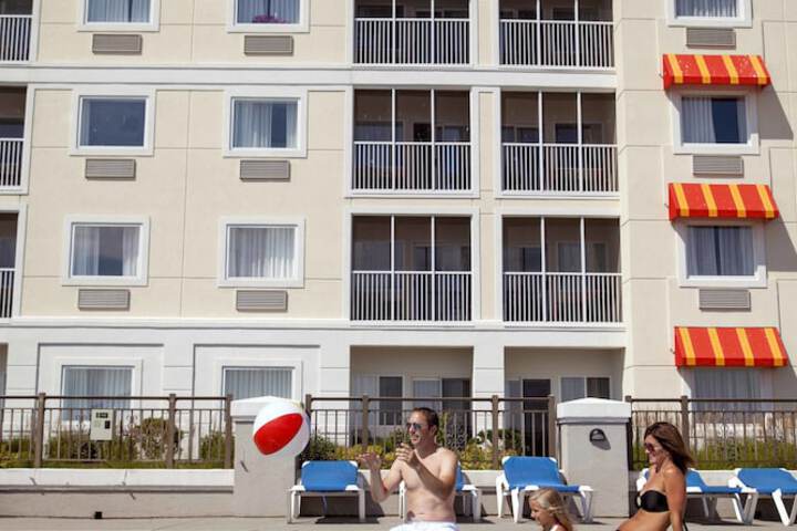Cedar Points Hotel Breakers