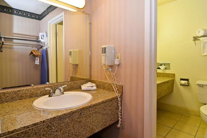 RED LION HOTEL GRANTS