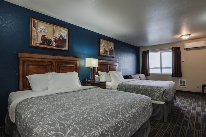 Water Front Inn