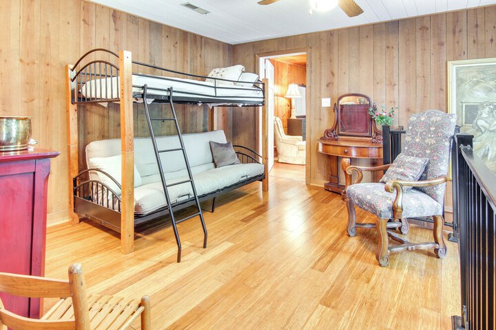 Hot Tub & Boat Dock: Lovely Lake Lure Retreat