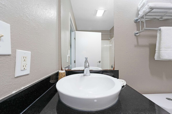 Studio 6 Extended Stay Tucker GA Atlanta Northlake