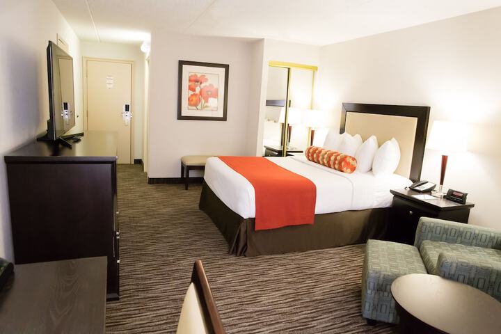 Room 32 of 41