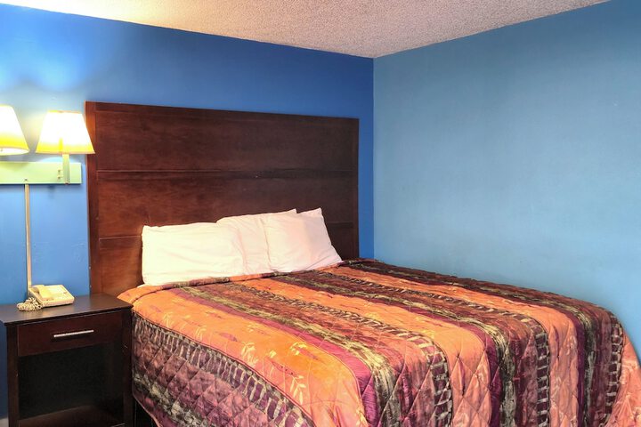 Holiday Motel by Belvilla Cleveland TN