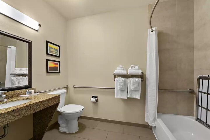 Room 19 of 30