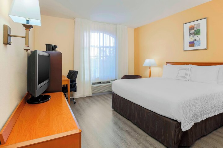 Room 18 of 27