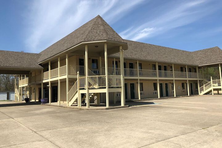 Hotel 4 of 21